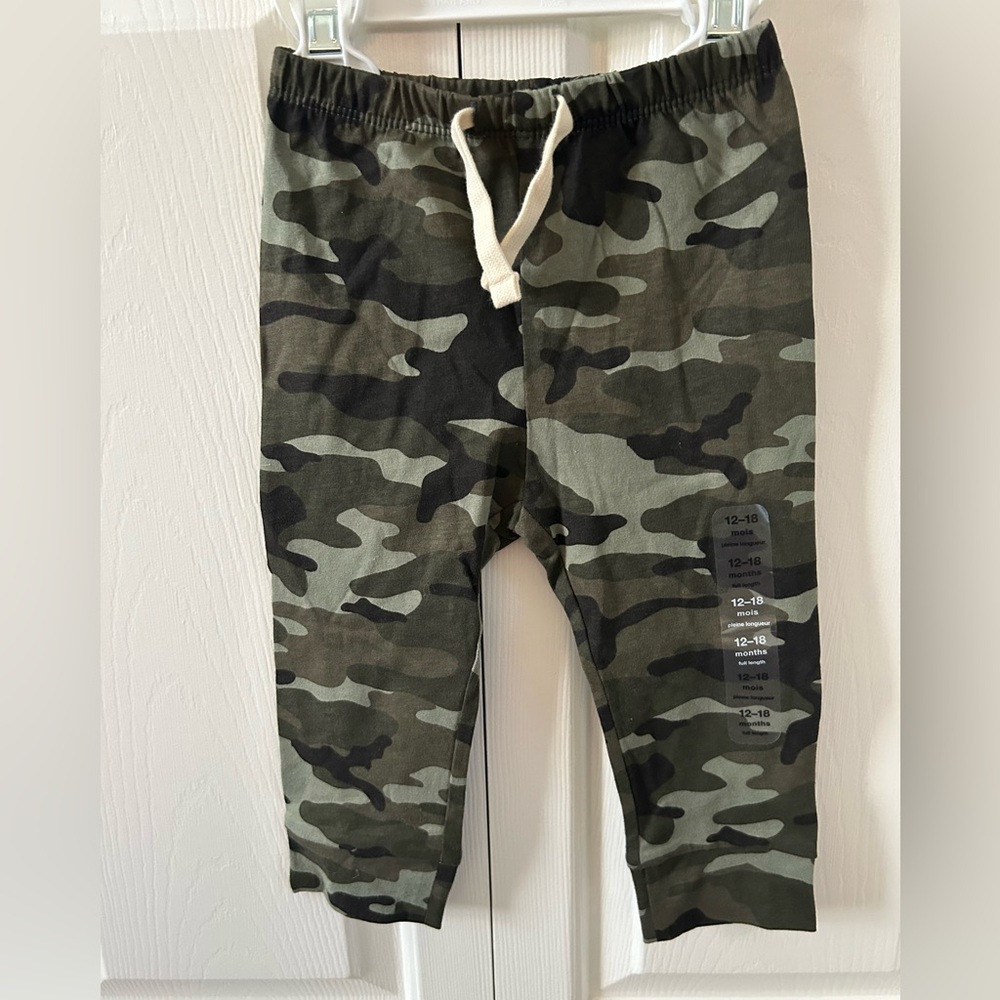 GAP Camo pants